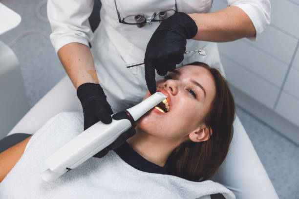 Best Emergency Dentist for Knocked-Out Tooth in Clinton, MO